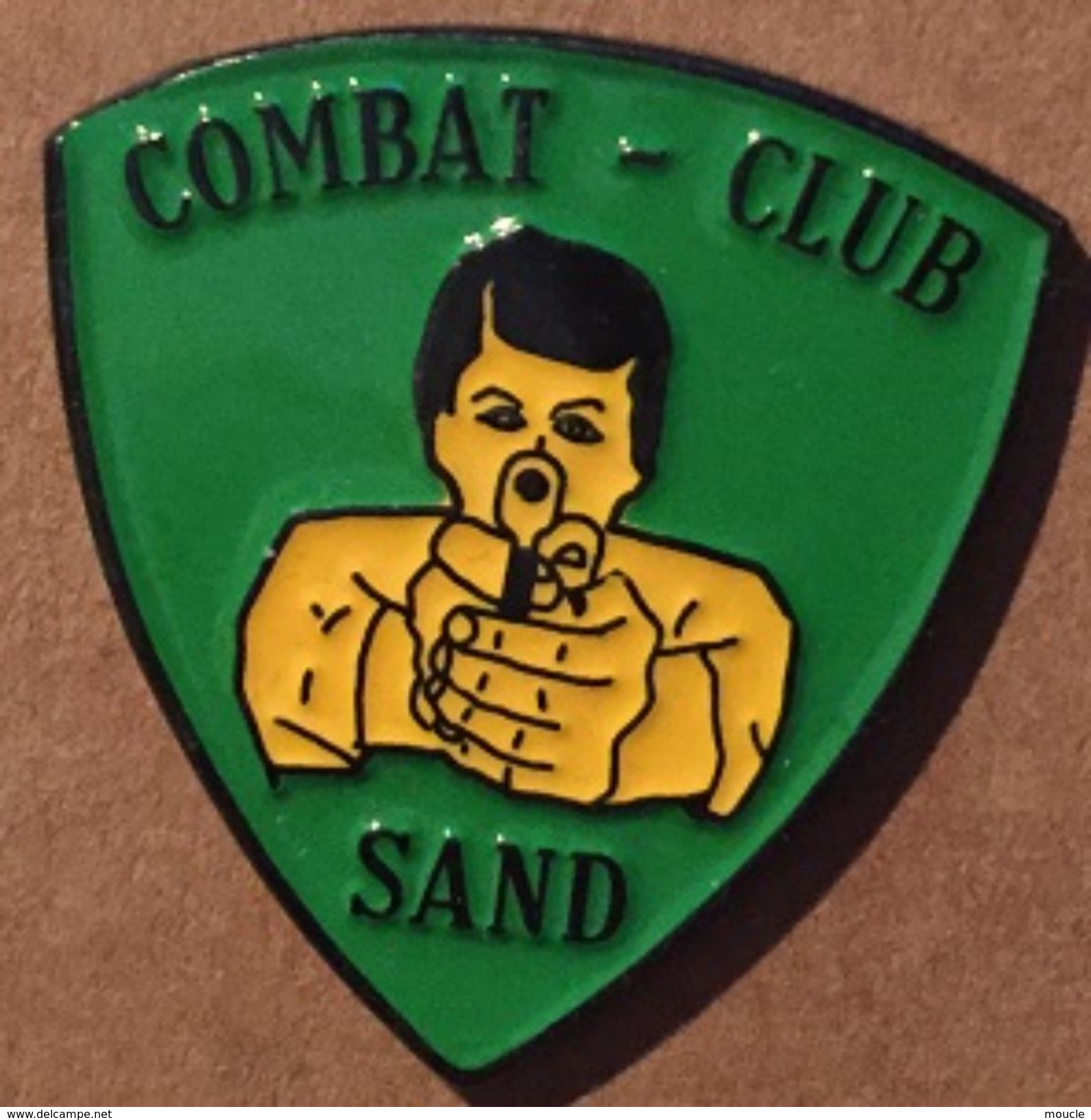 COMBAT - CLUB - SAND - ARME - GUN - PISTOLET -            (19) - Politie