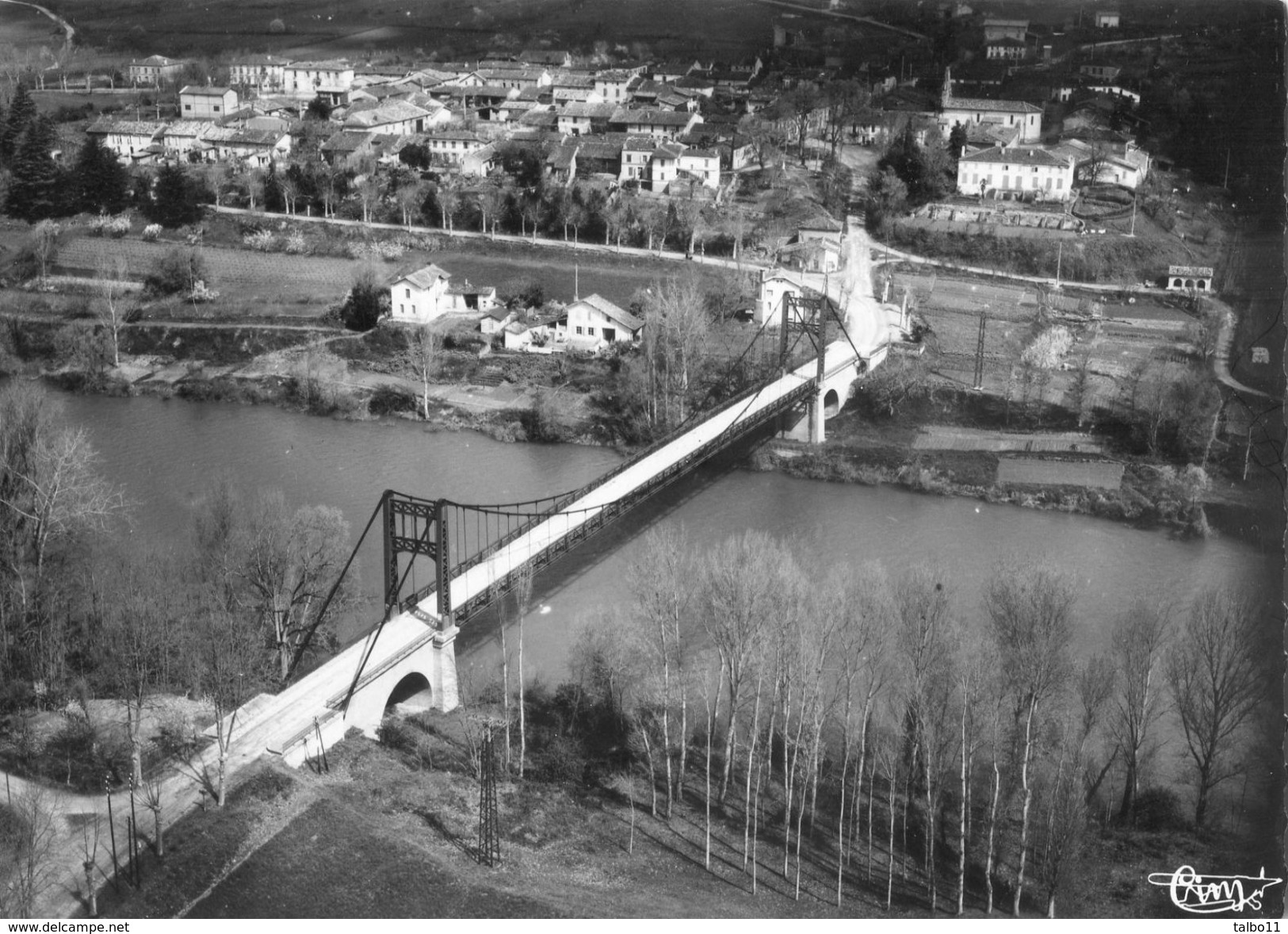 82 - Villebrumier - Vue Générale Aérienne Et Pont Sur Le Tarn - Villebrumier