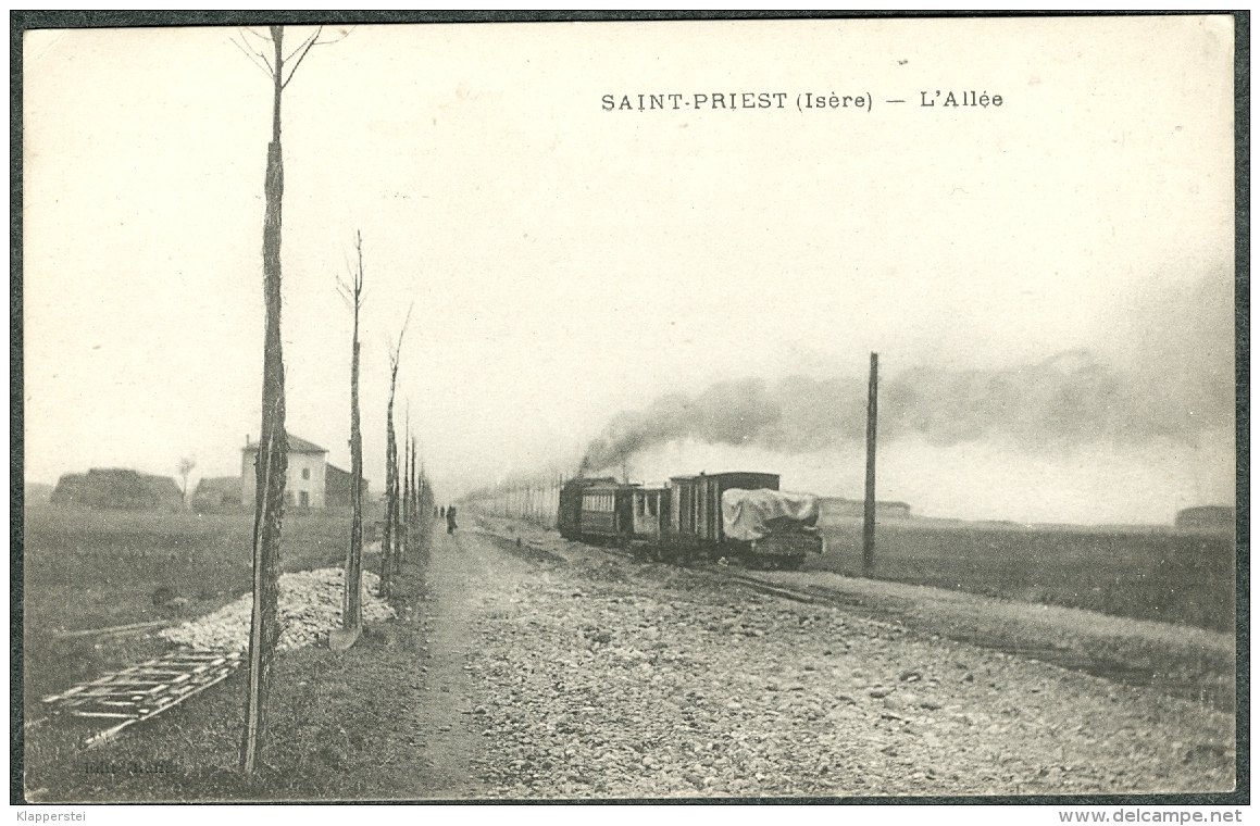 69 - Rhône - 38 Isère - Saint Priest L'allée Et Le Train Tramway Ligne De Lyon Saint Marcellin TBE RARE - Saint Priest