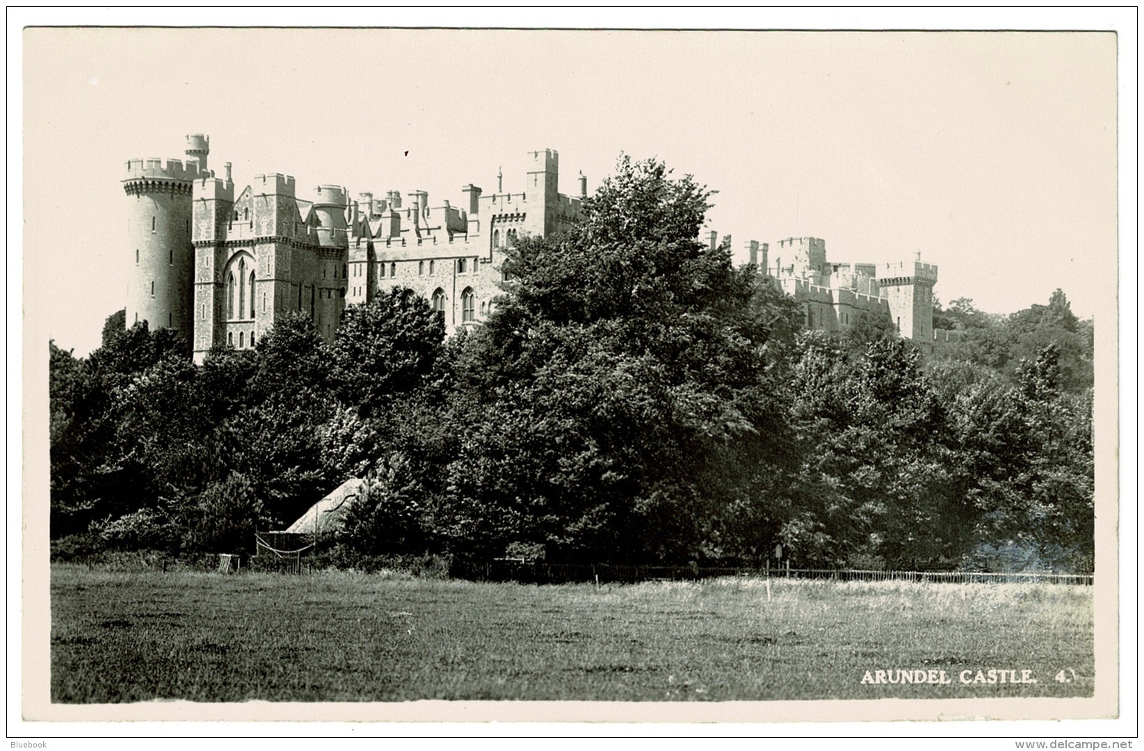 RB 1184 - Real Photo Postcard - Arundel Castle - Sussex - Arundel