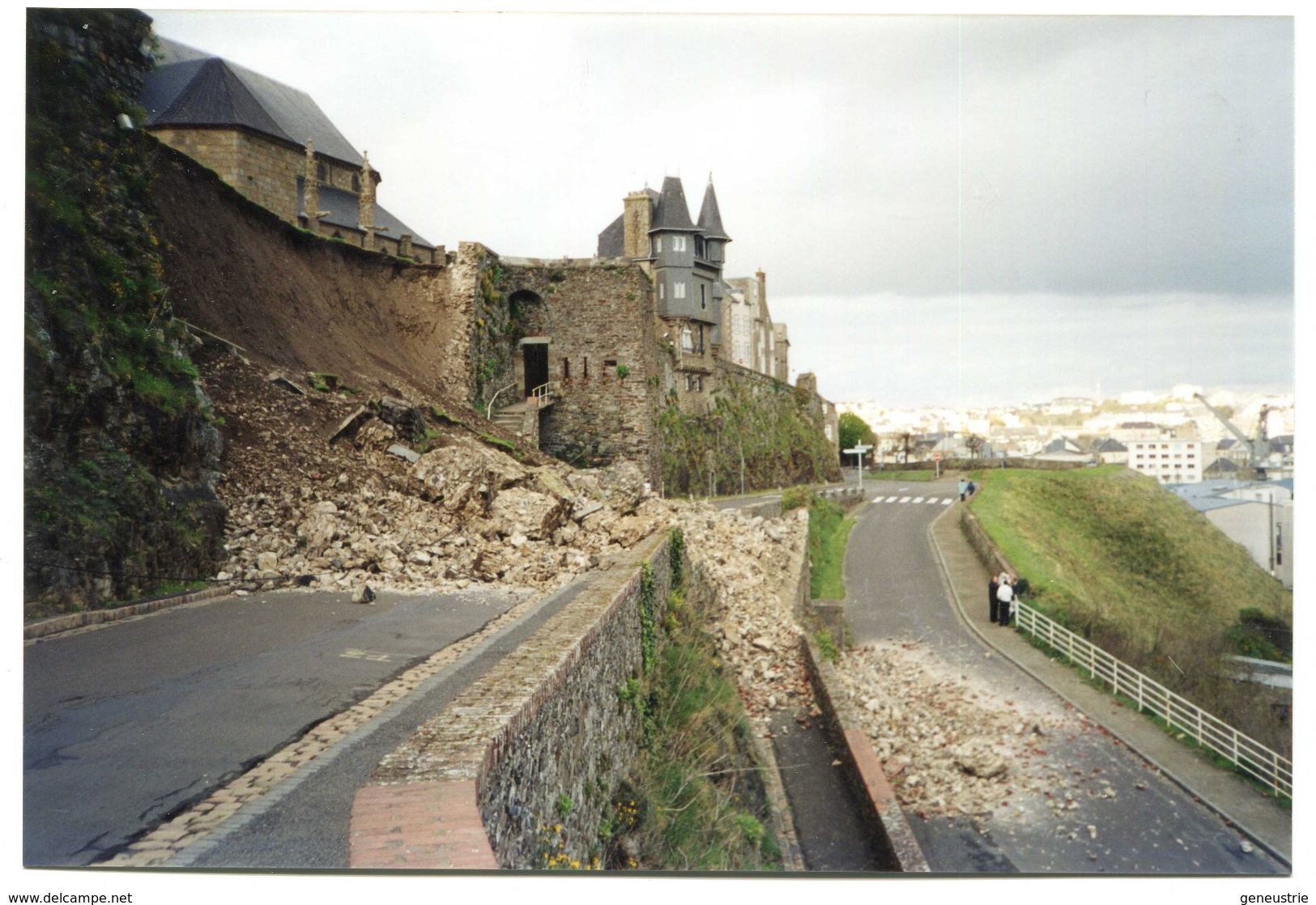 Carte-photo "L'effondrement Des Murailles De La Haute-Ville 2001" Granville - Manche - Normandie - Sonstige & Ohne Zuordnung