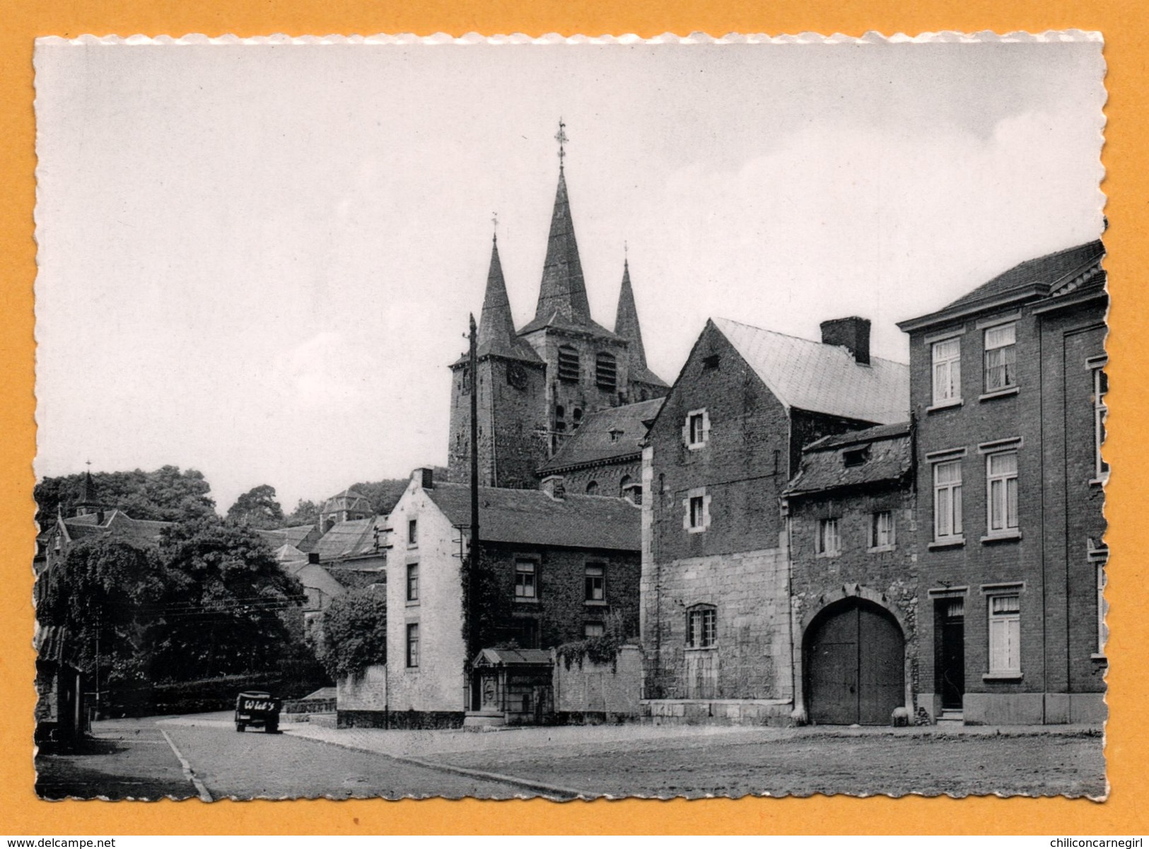 Amay - Place Ste Ode - Vieille Voiture WIEL'S Bière - NELS - RIGUELLE KELLENS - Amay