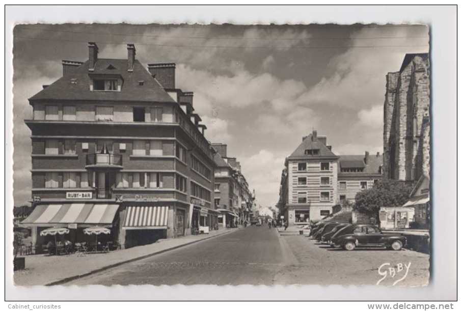 LISIEUX - Rue Au Char - Lisieux