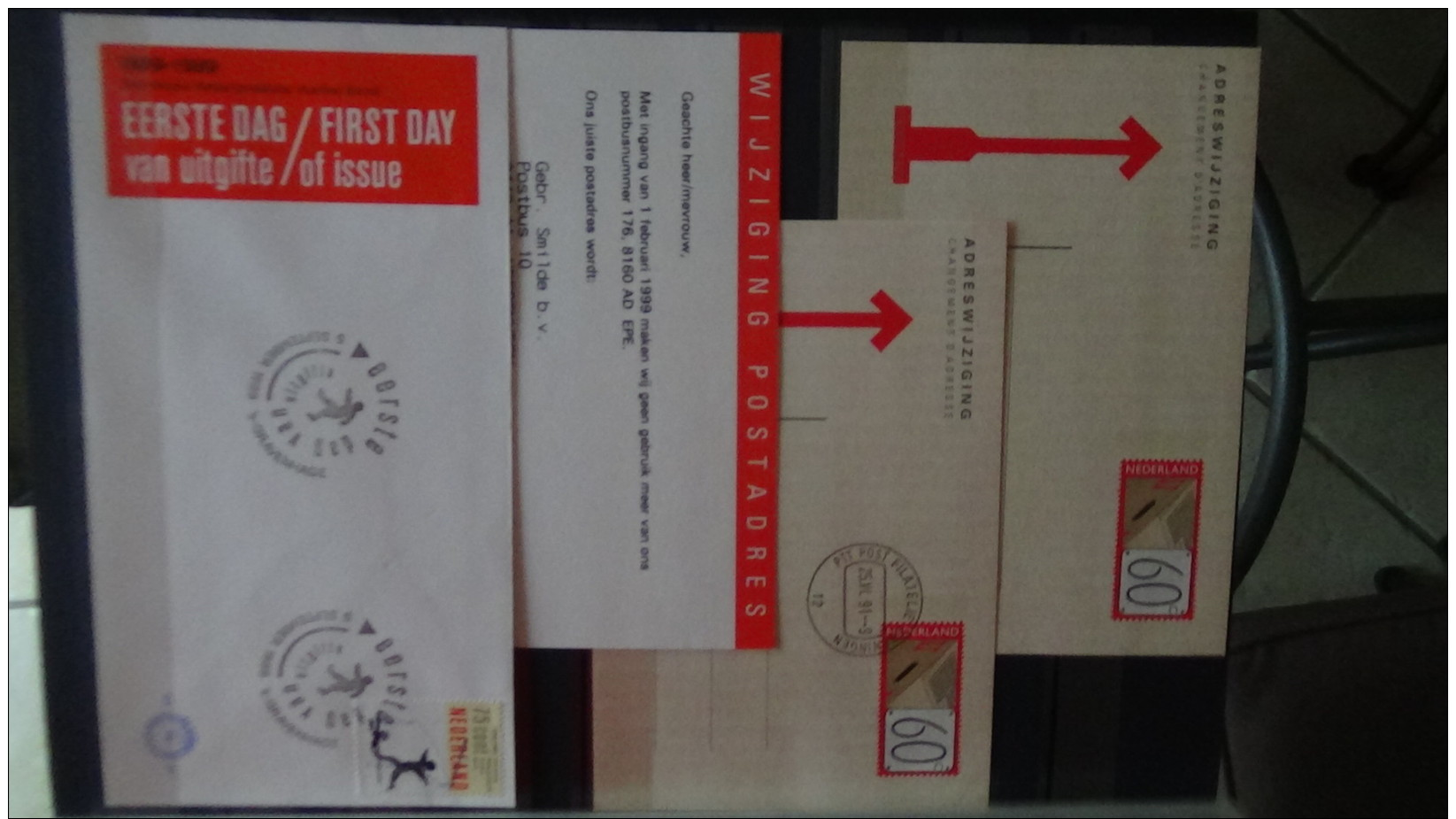 Albums de timbres oblitérés des Pays Bas + courriers. Port 8.65 euros OFFERT !!! A saisir !!!