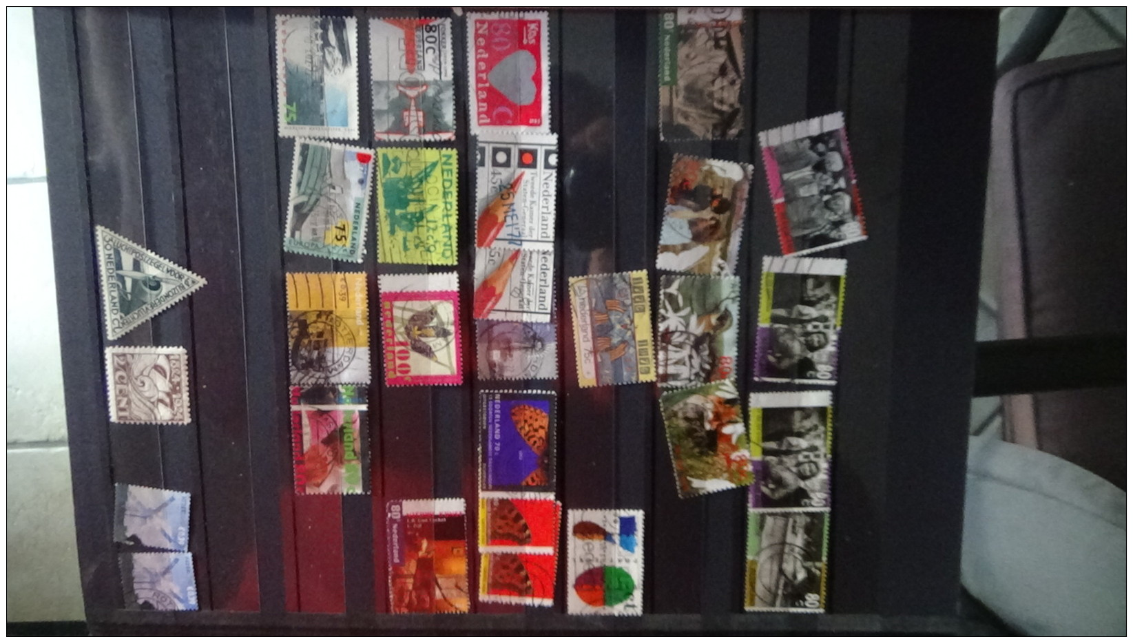 Albums de timbres oblitérés des Pays Bas + courriers. Port 8.65 euros OFFERT !!! A saisir !!!