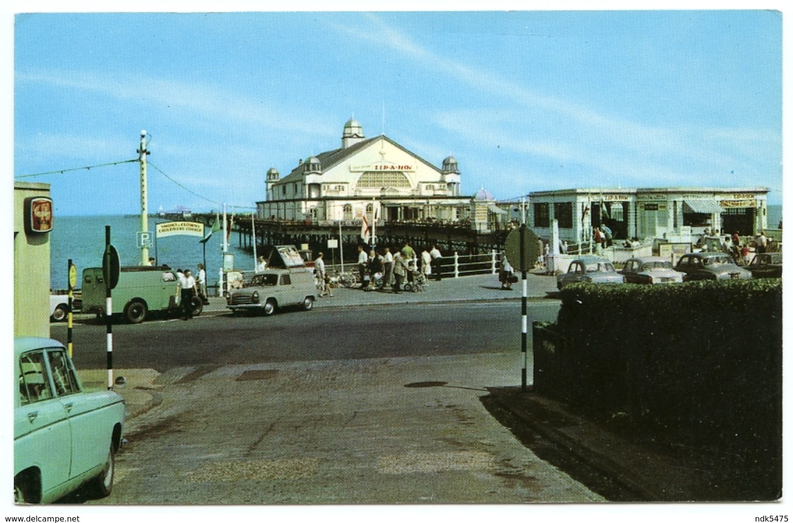 HERNE BAY : THE PIER ENTRANCE - Other & Unclassified