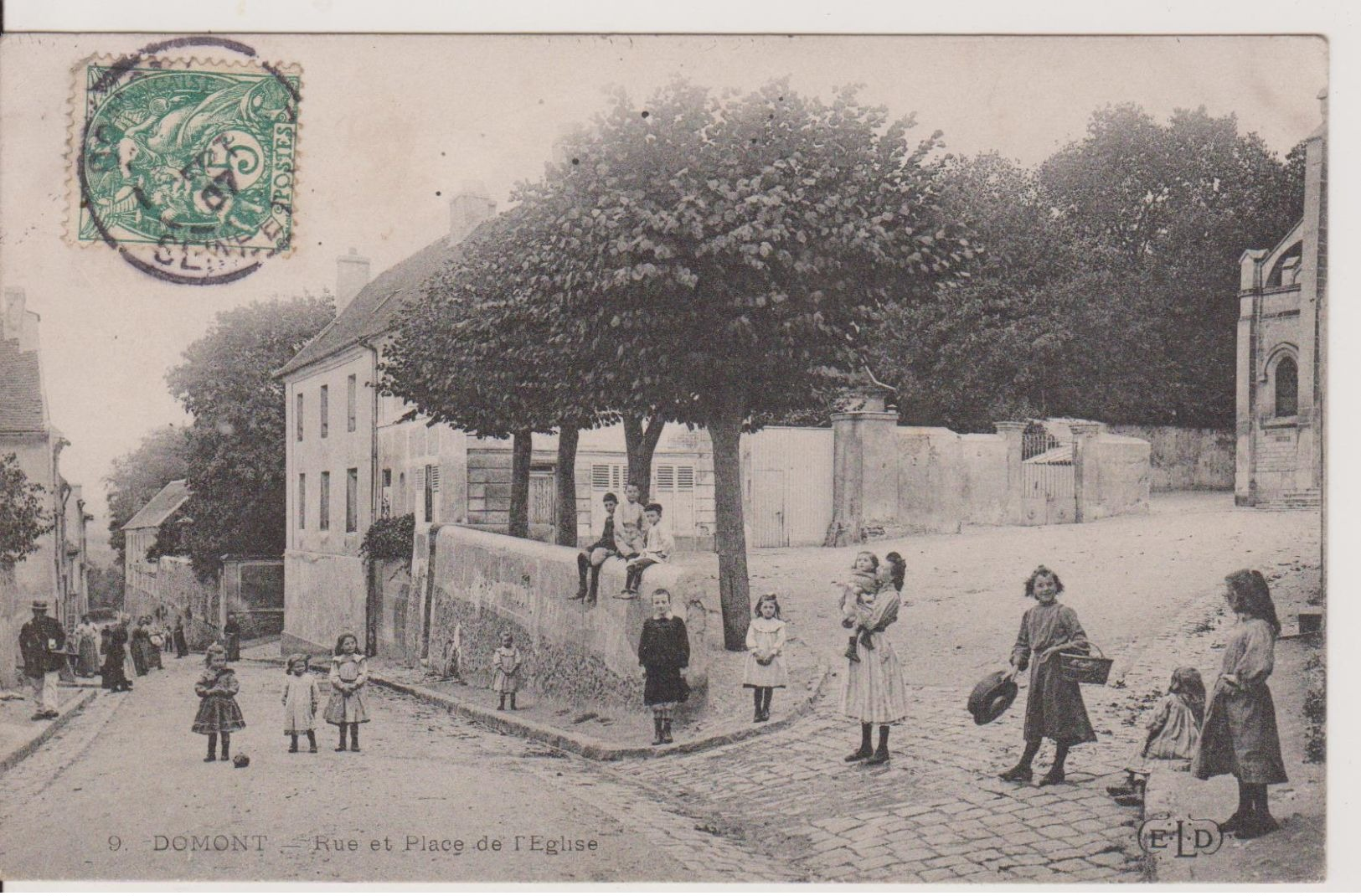 Domont -  Rue Et Place De L'Eglise - Domont