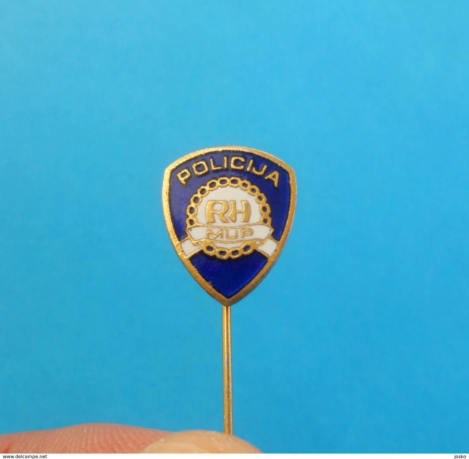 CROATIA POLICE - Enamel Pin Badge Gendarmerie Gendarmeria Policia Polizei Polizia Anstecknadel Kroatien Croacia Croatie - Police & Gendarmerie