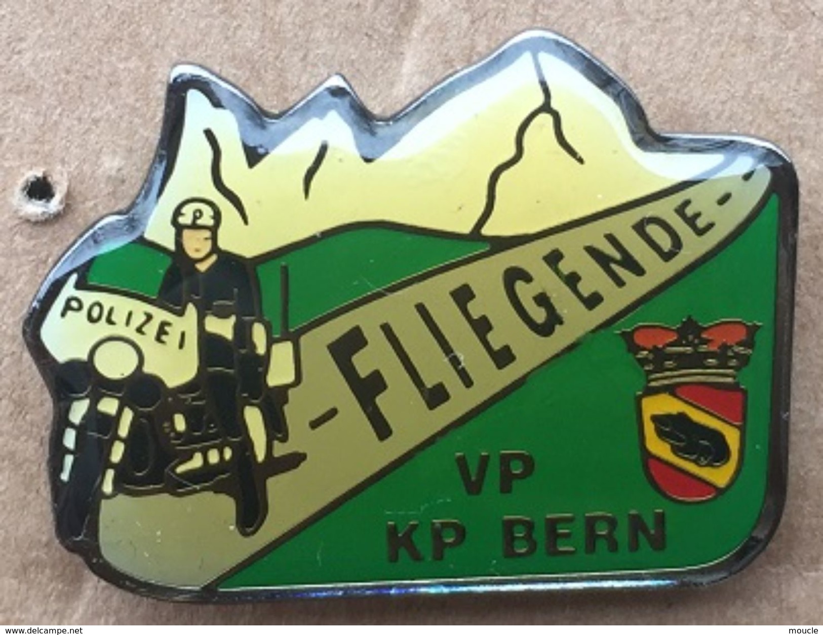 POLICE DE LA VILLE DE BERNE - SUISSE - POLIZEI BERN STADT SCHWEIZ - FLIEGENDE - MOTARD - MOTO -VP KP -      (15) - Policia