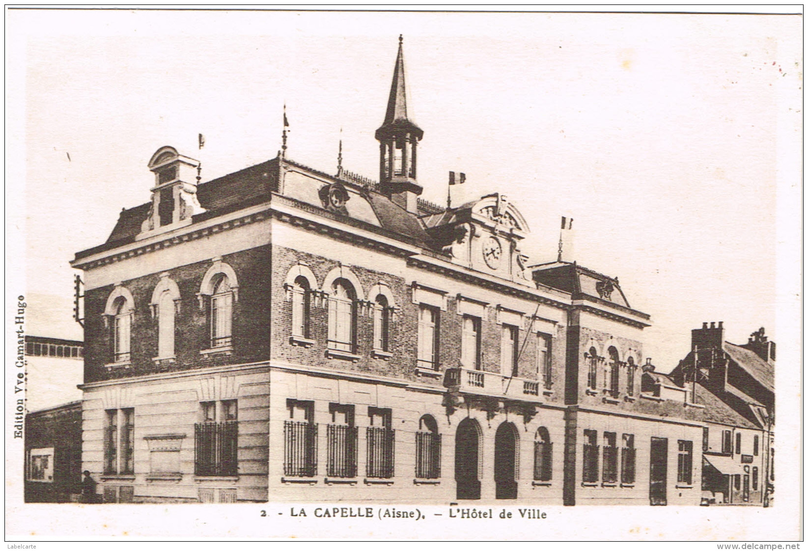 AISNE 02.LA CAPELLE LOT DE 3 CARTES PORTE DU JARDIN PUBLIC MONUMENT AUX MORTS L HOTEL DE VILLE - Autres & Non Classés