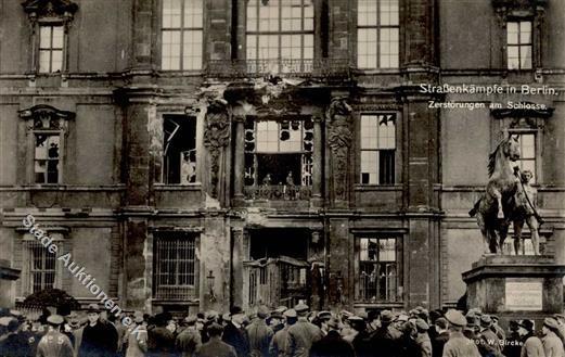 Weimarer Republik Berlin (1000) Straßenkämpfe Zerstörungen Am Schloss Foto AK I-II - Geschiedenis