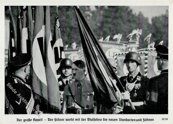 Hitler Nürnberg (8500) Weiht Mit Der Blutfahne Die Standarten Und Fahnen WK II   I-II - Guerra 1939-45