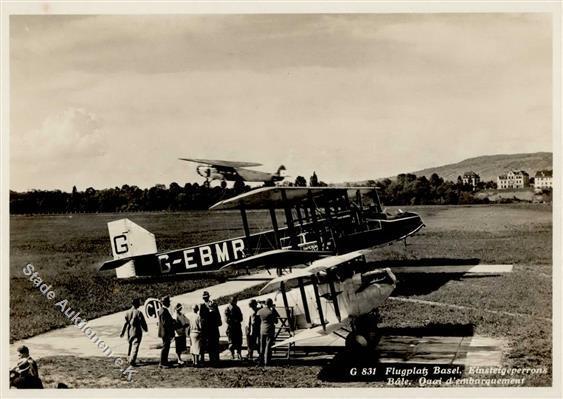 Flughafen Flugplatz Basel Foto AK I-II - Piloten