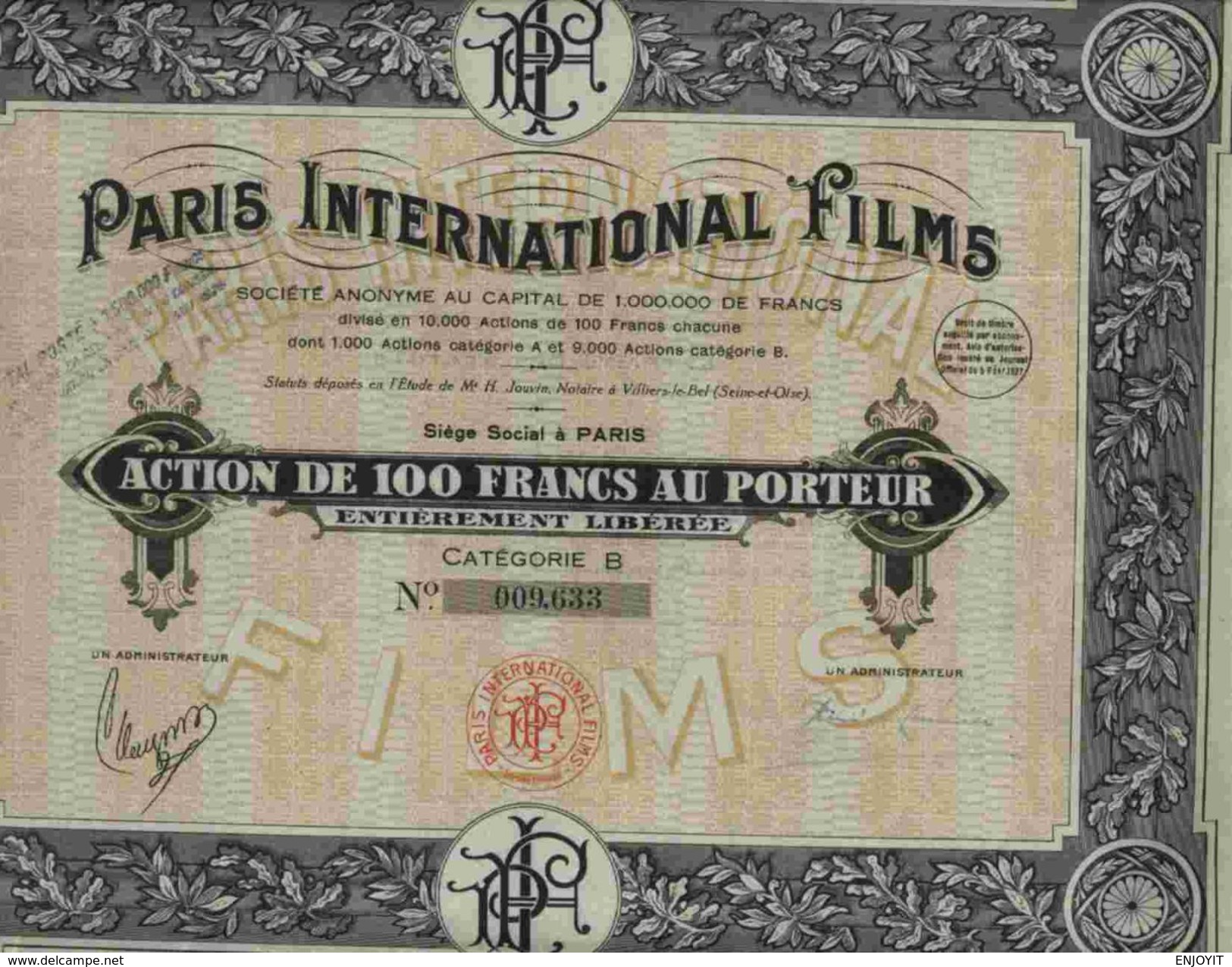 PARIS INTERNATIONAL FILMS - Film En Theater