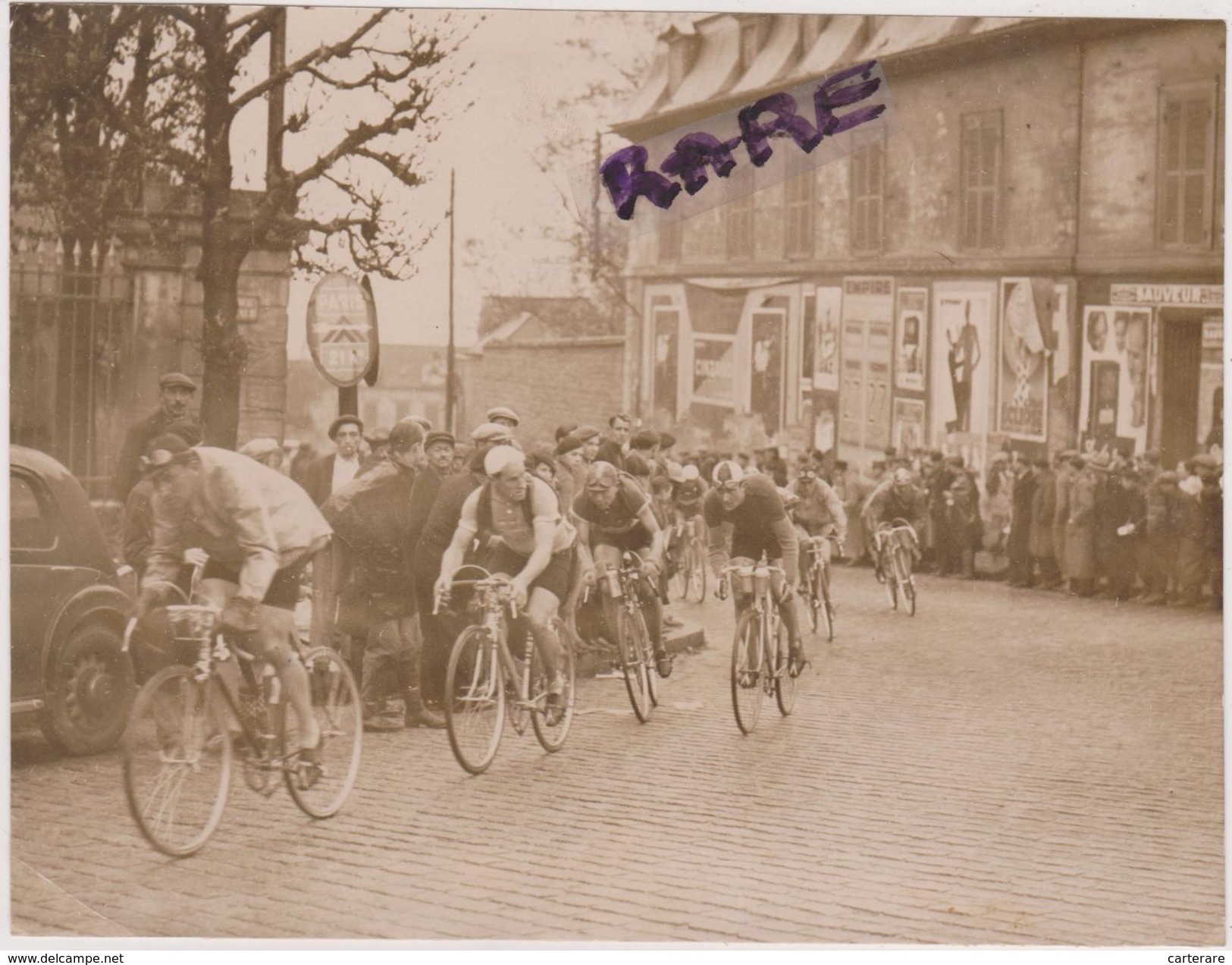 PARIS-CAEN ,1936,CYCLISTE,VELO,HAUTE COMPETITION CYCLISME,FOULE EN DELIRE,SAINT GERMAIN,COTE,PHOTO ANCIENNE,COMMERCE - Places