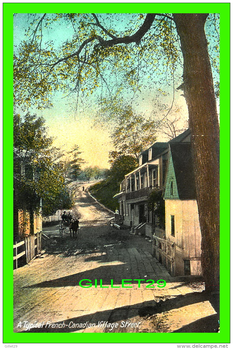 QUÉBEC - A TYPICAL FRENCH-CANADIAN VILLAGE STREET, ANIMATED - W. G. MACFARLANE PUBLISHER - - Autres & Non Classés