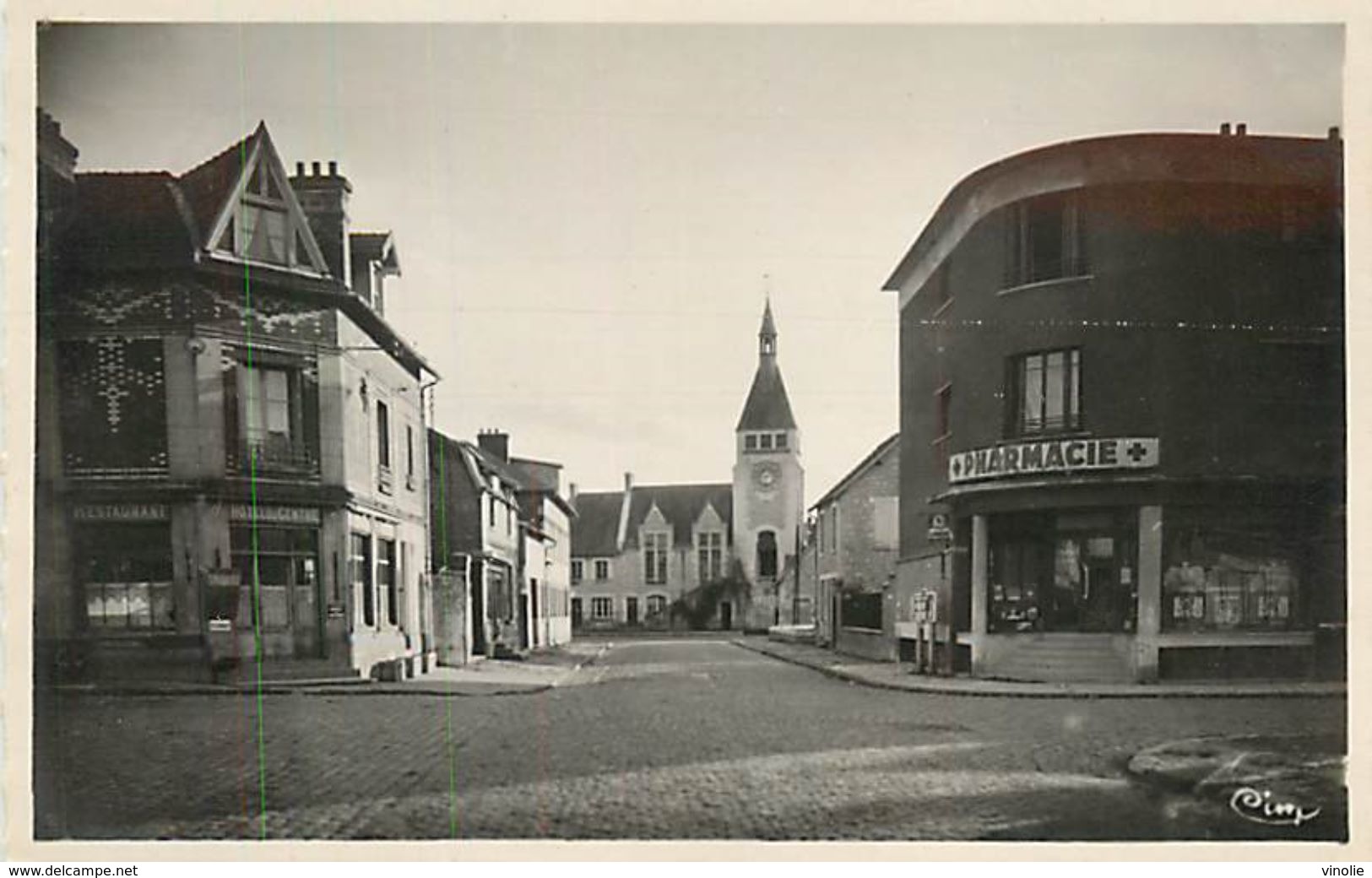 C-18-110 : ANIZY LE CHATEAU  RUE DE L HOTEL DE VILLE. PHARMACIE - Autres & Non Classés