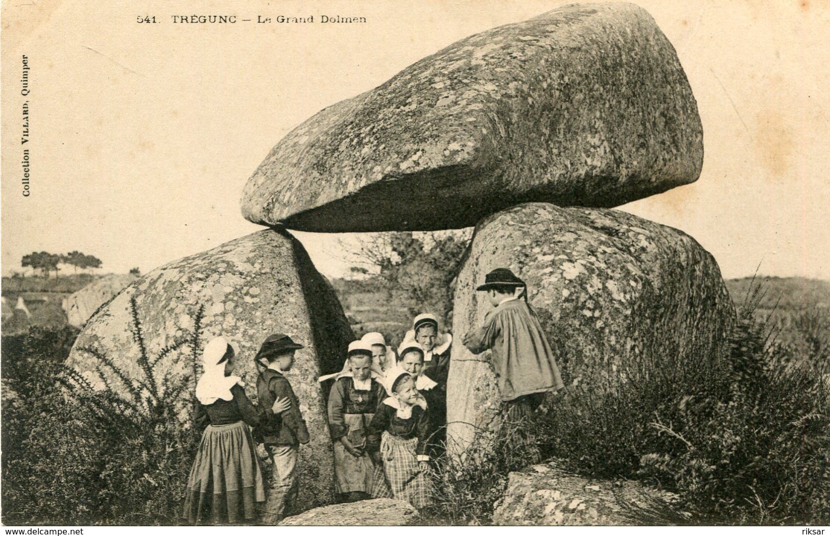 DOLMEN(TREGUNC) - Dolmen & Menhirs