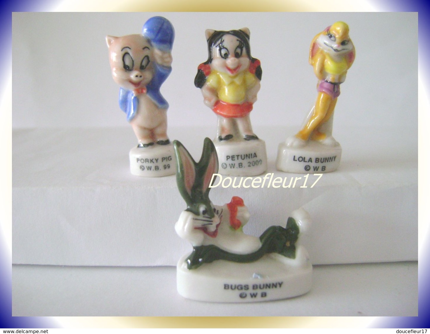 Ca Cartoon Bugs Bunny ...4 Fèves ... Ref AFF :  5-1998 .. ( Pan 009) - Cartoons