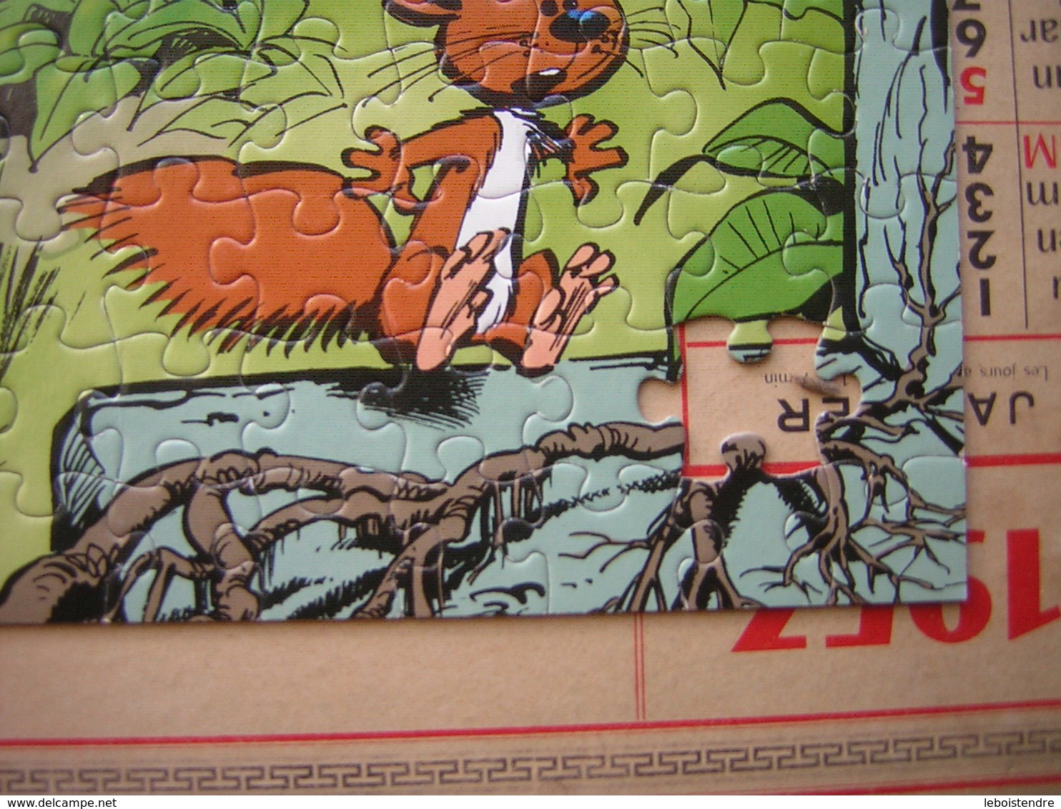 PUZZLE 200 PIECES 418 X 339 MM SPIROU MB ATTENTION MANQUE 4 PIECES RESTE 196 PIECES - Rompecabezas