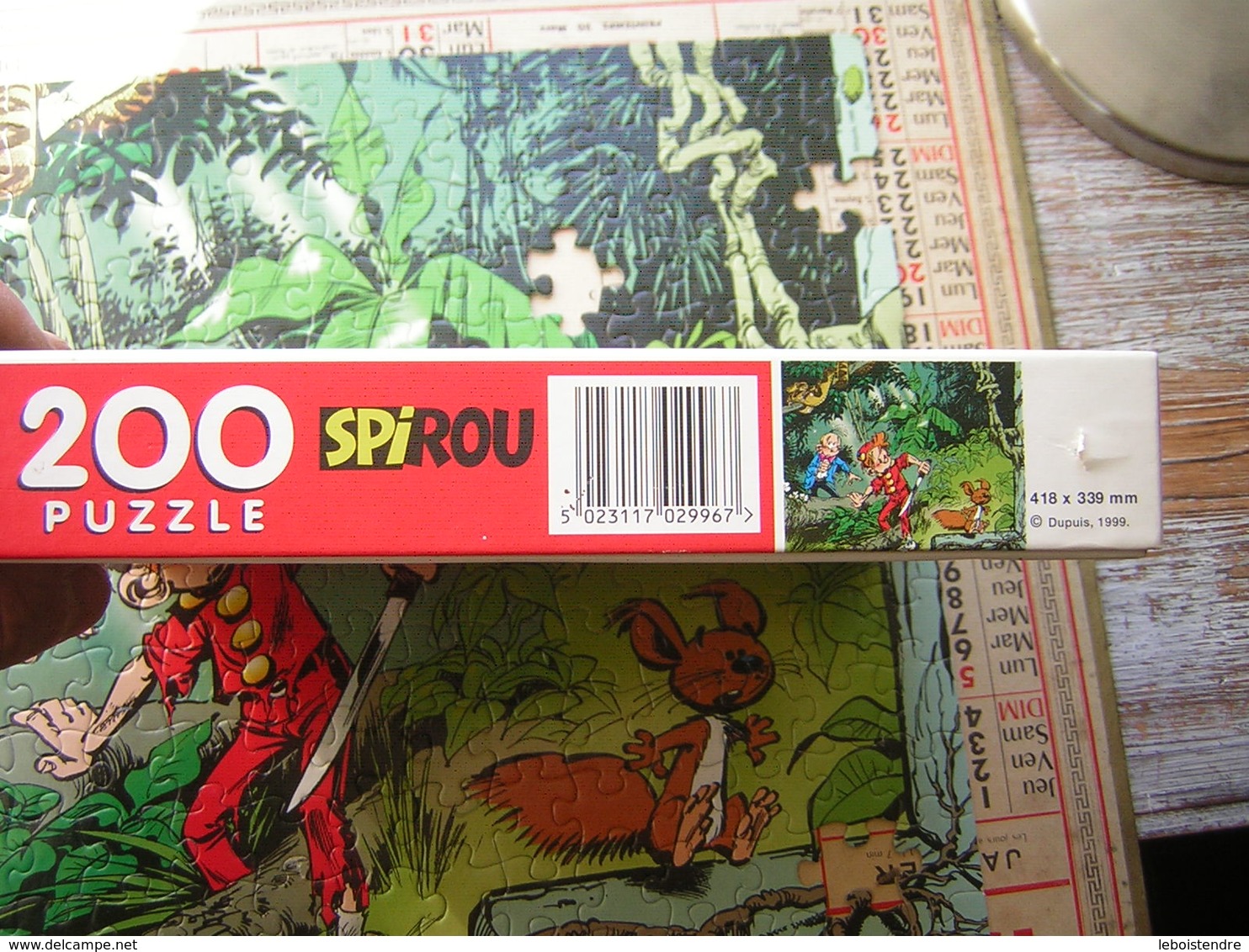 PUZZLE 200 PIECES 418 X 339 MM SPIROU MB ATTENTION MANQUE 4 PIECES RESTE 196 PIECES