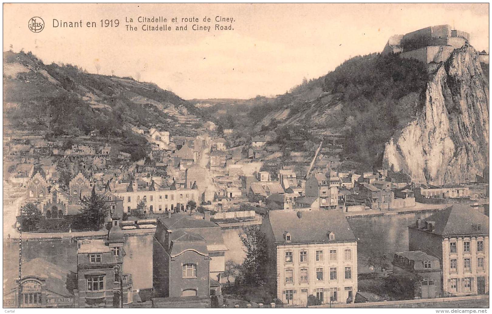 DINANT En 1919 - La Citadelle Et Route De Ciney - Dinant