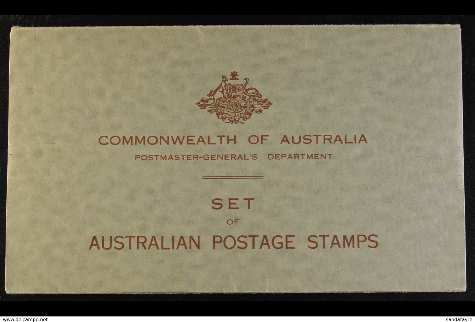 1934 PRESENTATION PACK Greyish Folder Inscribed "Commonwealth Of Australia / Postmaster-General's Department / Set Of Au - Autres & Non Classés