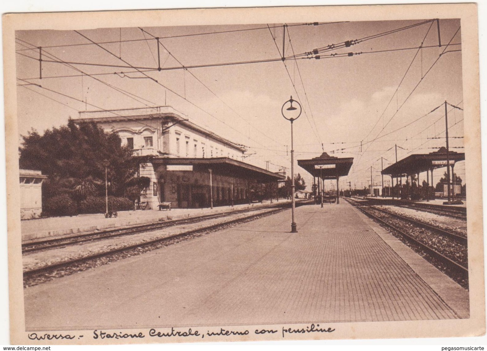 M162 AVERSA STAZIONE CENTRALE INTERNO CON PENSILINA 1940 CIRCA - Aversa