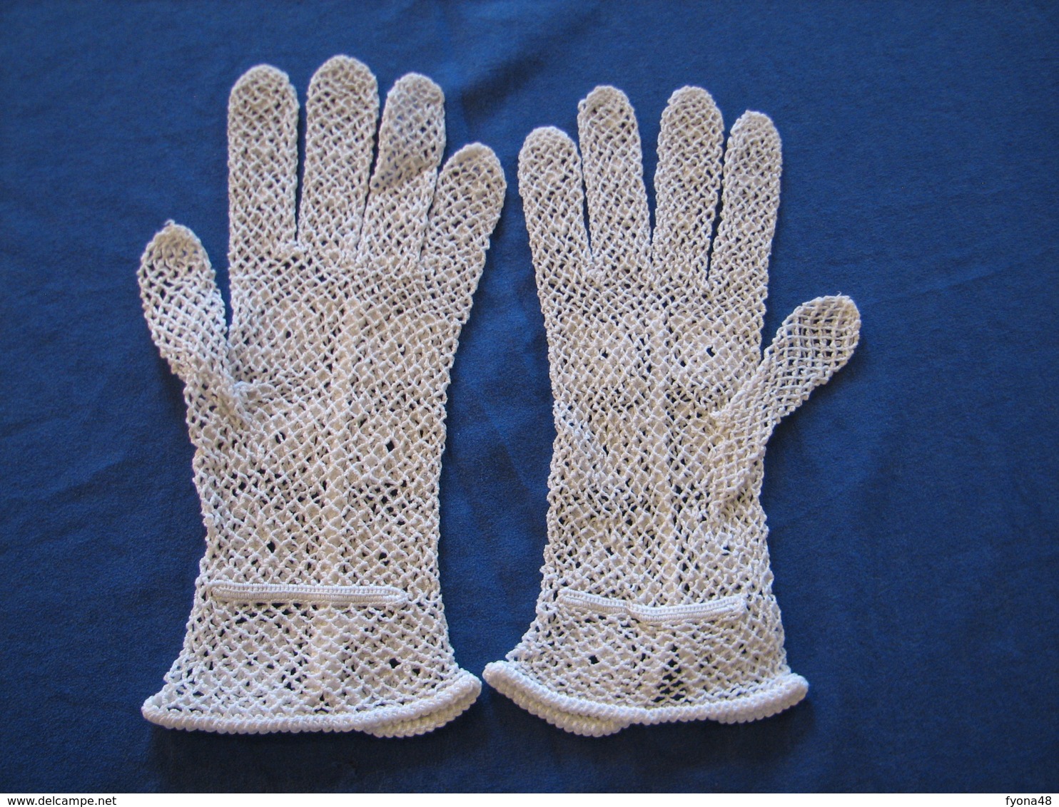 25 - Gants Anciens Au Crochet, Taille 6 - 1900-1940