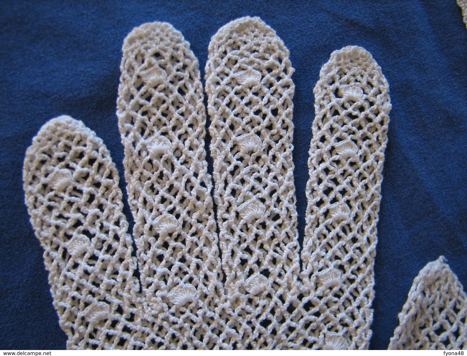 25 - Gants Anciens Au Crochet, Taille 6 - 1900-1940