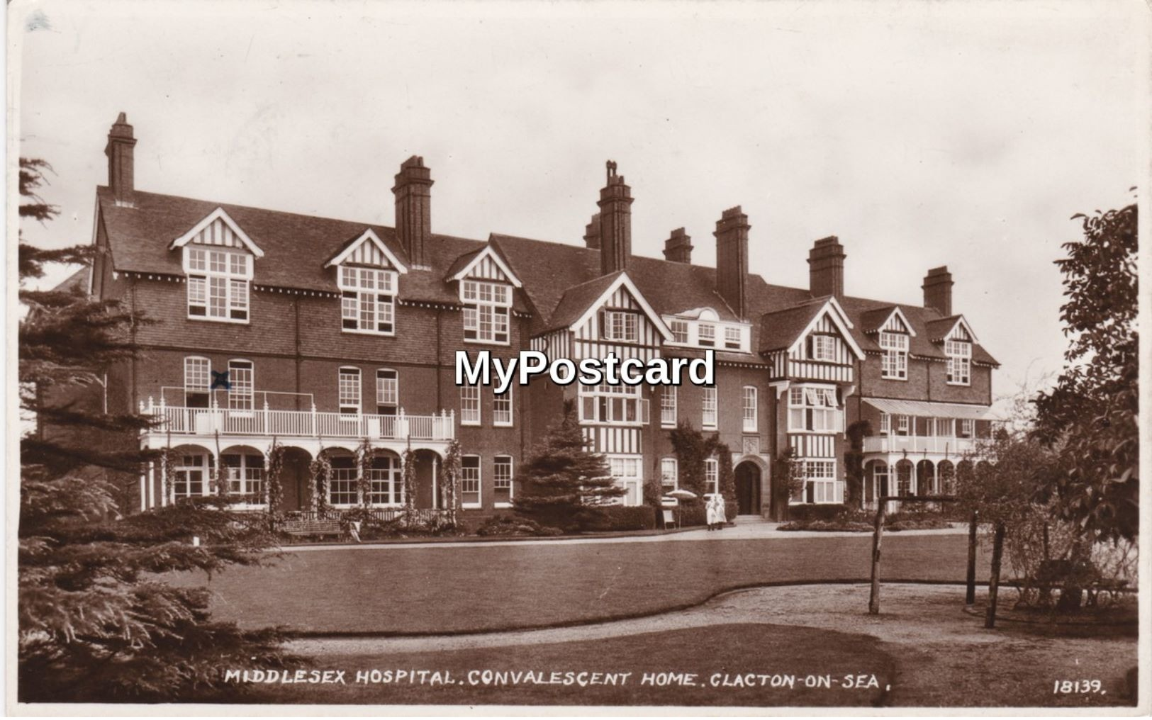 Vintage Real Photo  Postcard; .Middlesex Hospital Convalesent Home. Clacton On Sea - Clacton On Sea