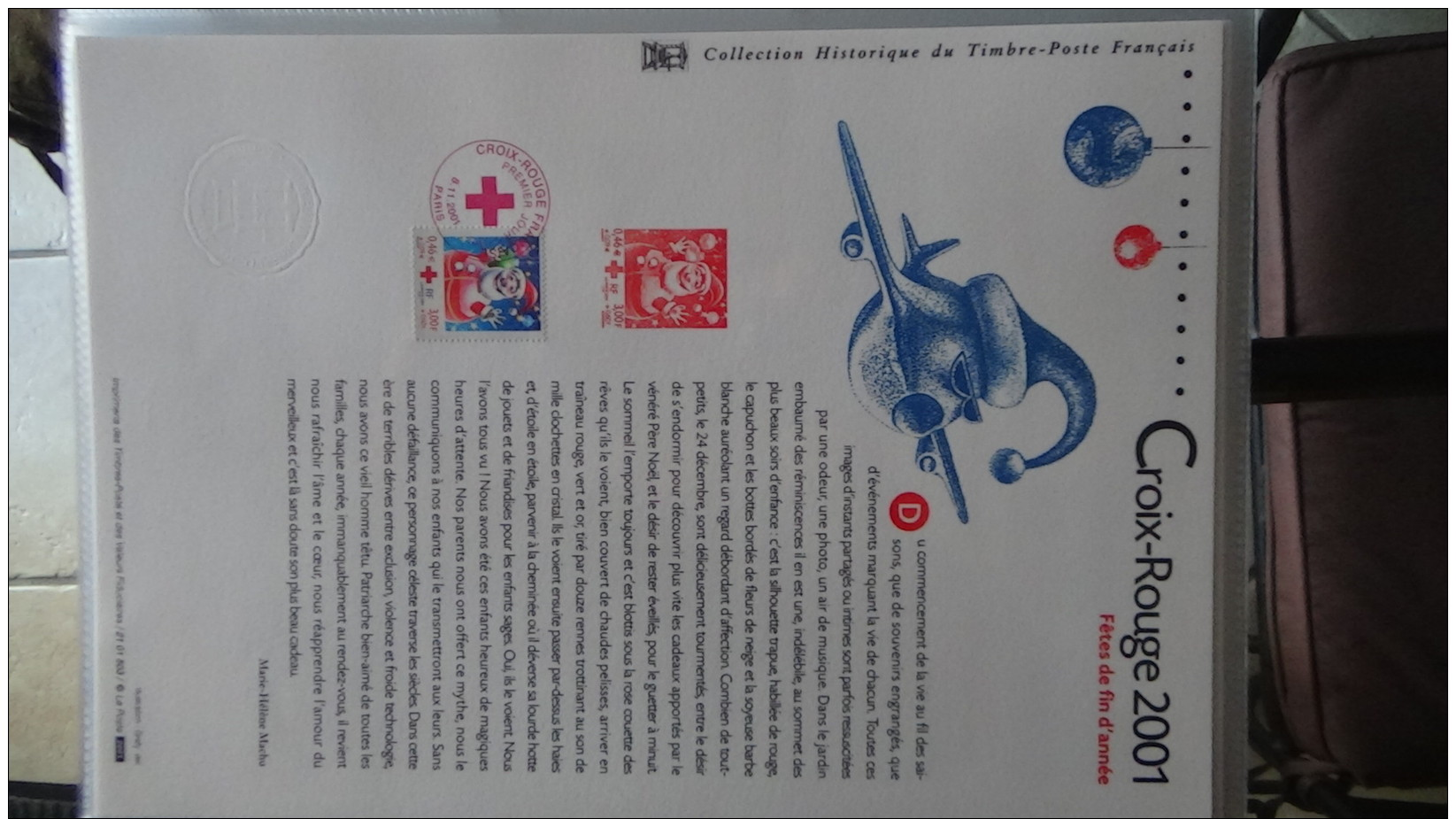 Album de 70 documents philatéliques de France ( timbres et blocs). 3 albums achetés = port 19.20 OFFERT !!!
