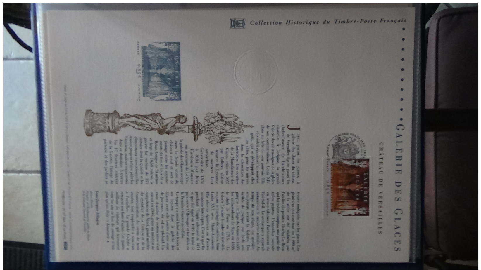 Album de 64 documents philatéliques de France ( timbres et blocs). 3 albums achetés = port 19.20 OFFERT !!!