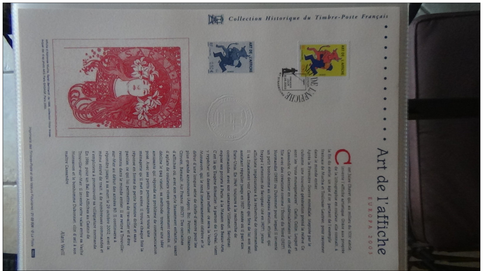 Album de 81 documents philatéliques de France ( timbres et blocs). 3 albums achetés = port 19.20 OFFERT !!!