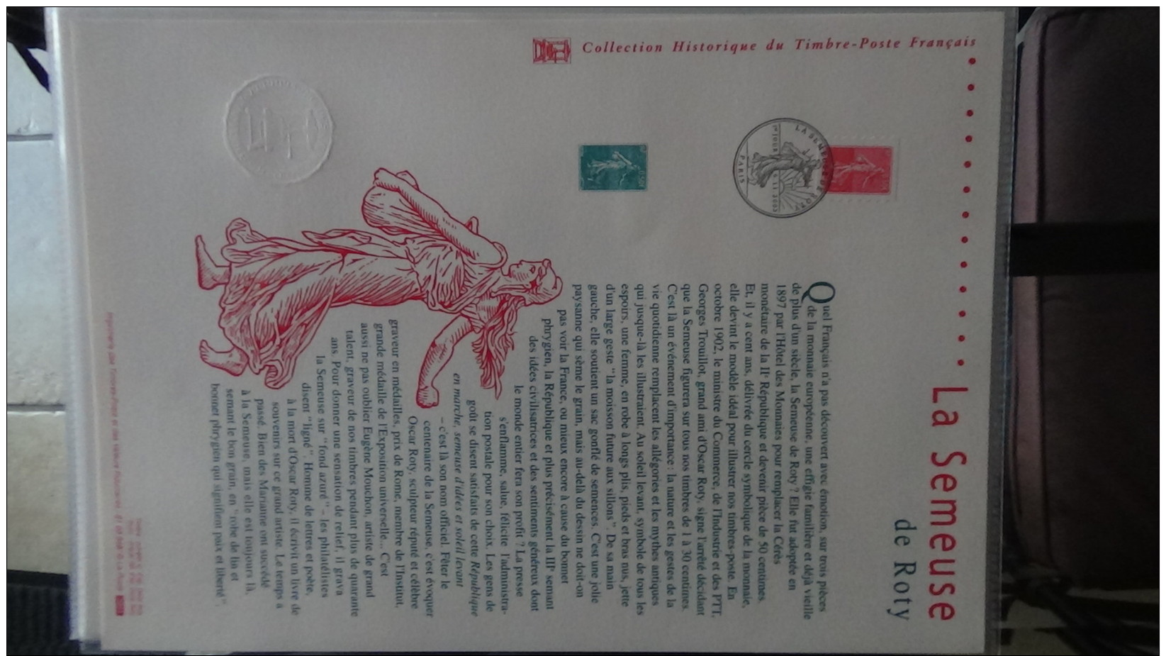 Album de 81 documents philatéliques de France ( timbres et blocs). 3 albums achetés = port 19.20 OFFERT !!!