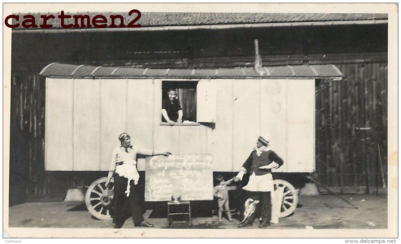 10 PHOTO ANCIENNES : FAMILLE DE FORAIN " CIRQUE ANTOINE " ROULOTTE GENS DU VOYAGE PAU PYRENEES FORAIN AUTOMOBILE - Autres & Non Classés