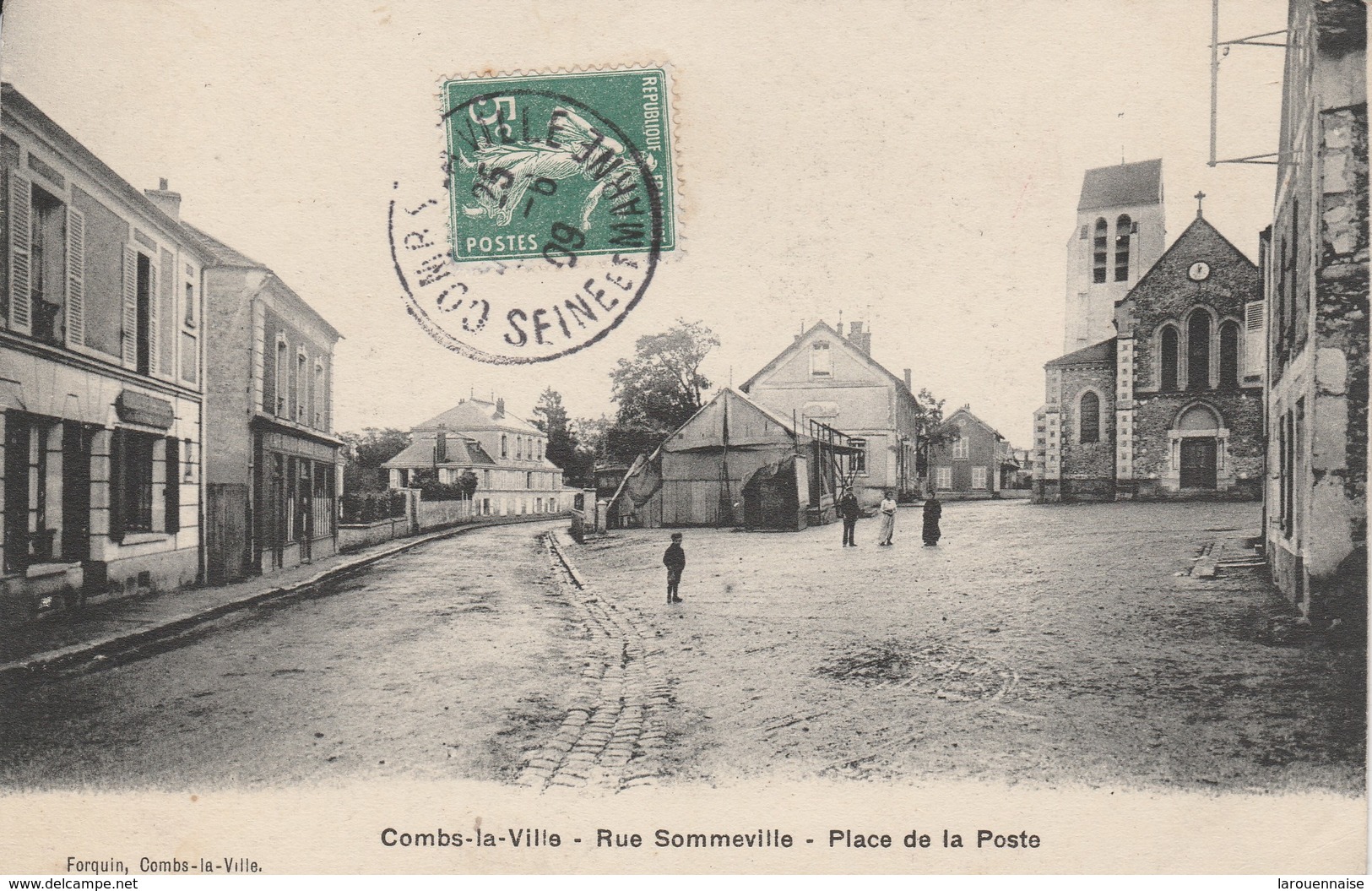 77 - COMBS LA VILLE - Rue Sommeville - Place De La Poste - Combs La Ville