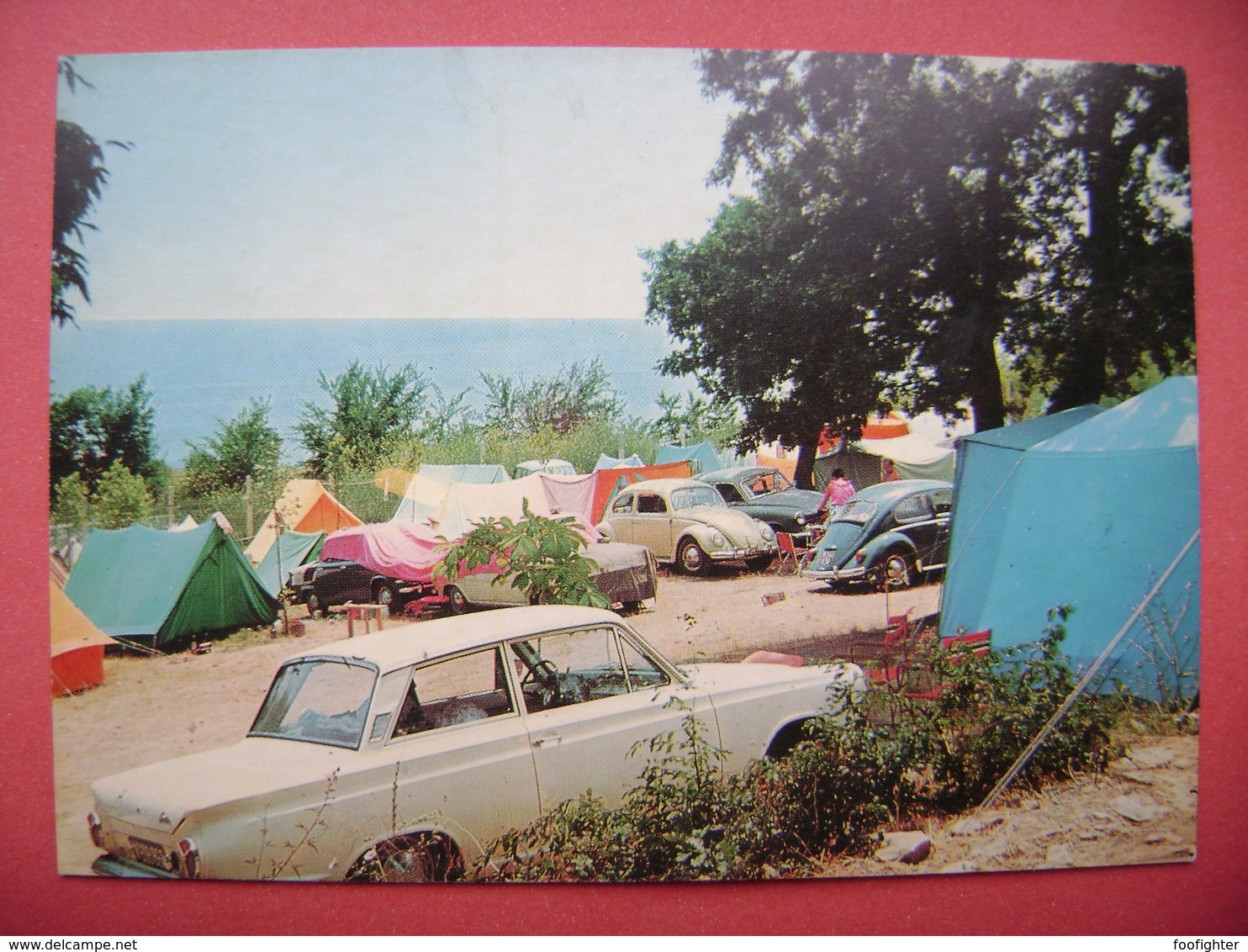 Bulgaria: ZLATNI PIASSATZI - GOLDEN SANDS - Camning, Tents, Old Car Volkswagen Beetle (Käfer) - Unused - Voitures De Tourisme