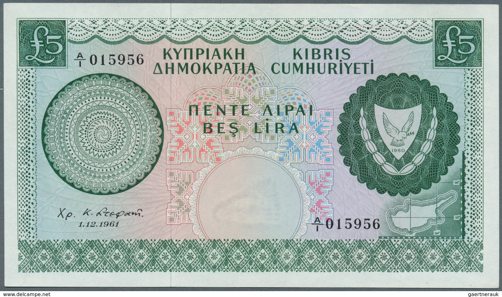 Cyprus / Zypern: 5 Pounds 1961, P.40a, Beautiful Note In Excellent Condition With Minor Spots And Cr - Cyprus