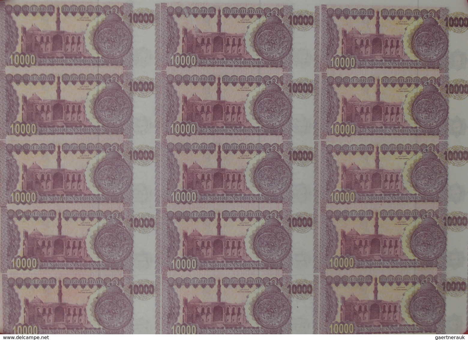 Iraq / Irak: Uncut Sheet Of 15 Pcs 10.000 Dinars 2002 P. 89 In Condition: UNC. (15 Pcs Uncut) - Iraq