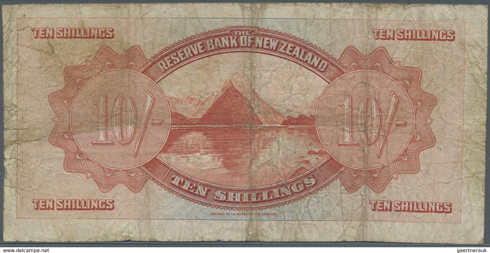 New Zealand / Neuseeland: 10 Shillings ND P. 154, Used With Several Folds And Creases, Stain In Pape - New Zealand