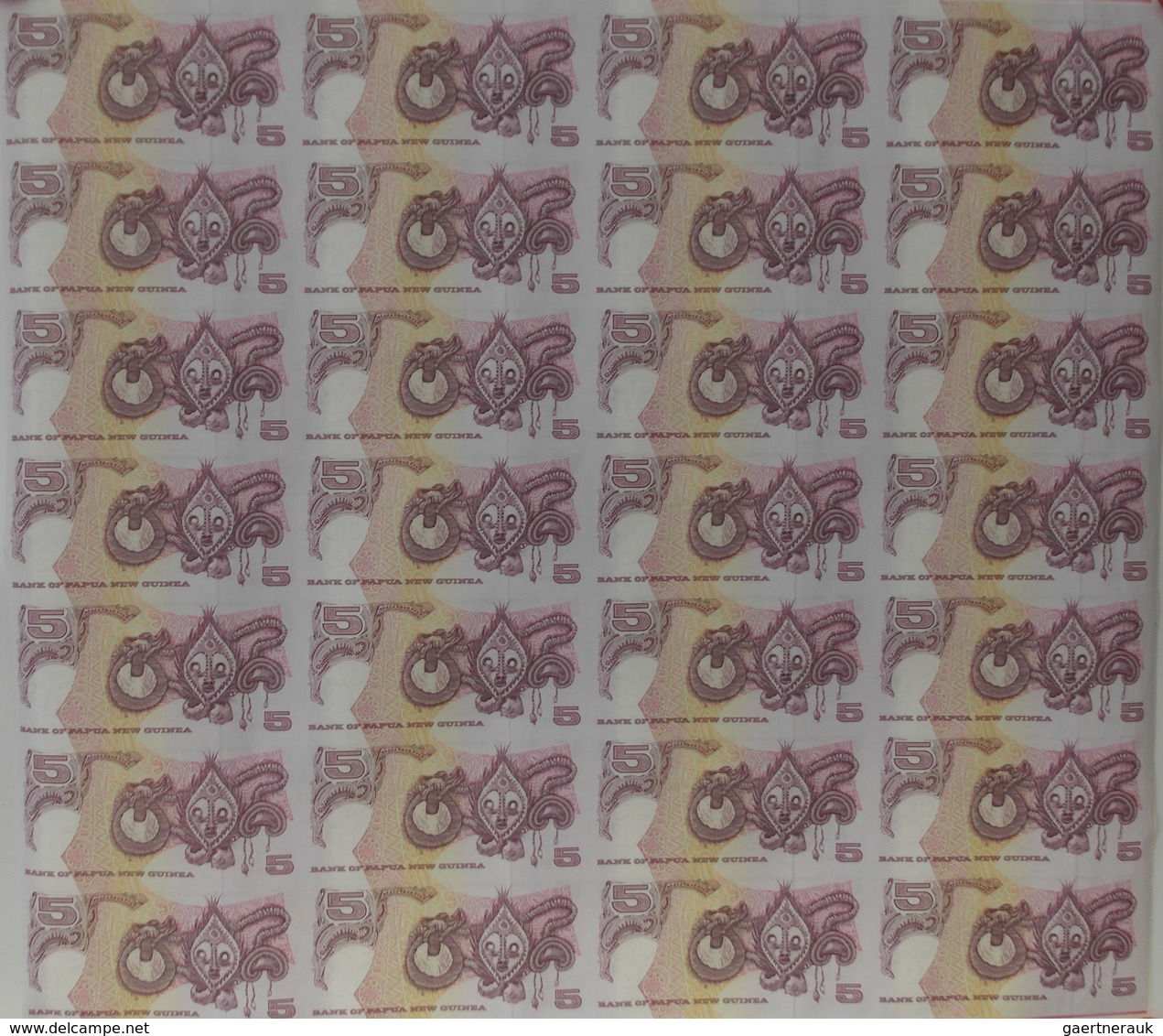 Papua New Guinea: Uncut Sheet Of 35 Pcs 5 Kina 2000 P. 19 In Condition: UNC. (35 Pcs Uncut) - Papua New Guinea