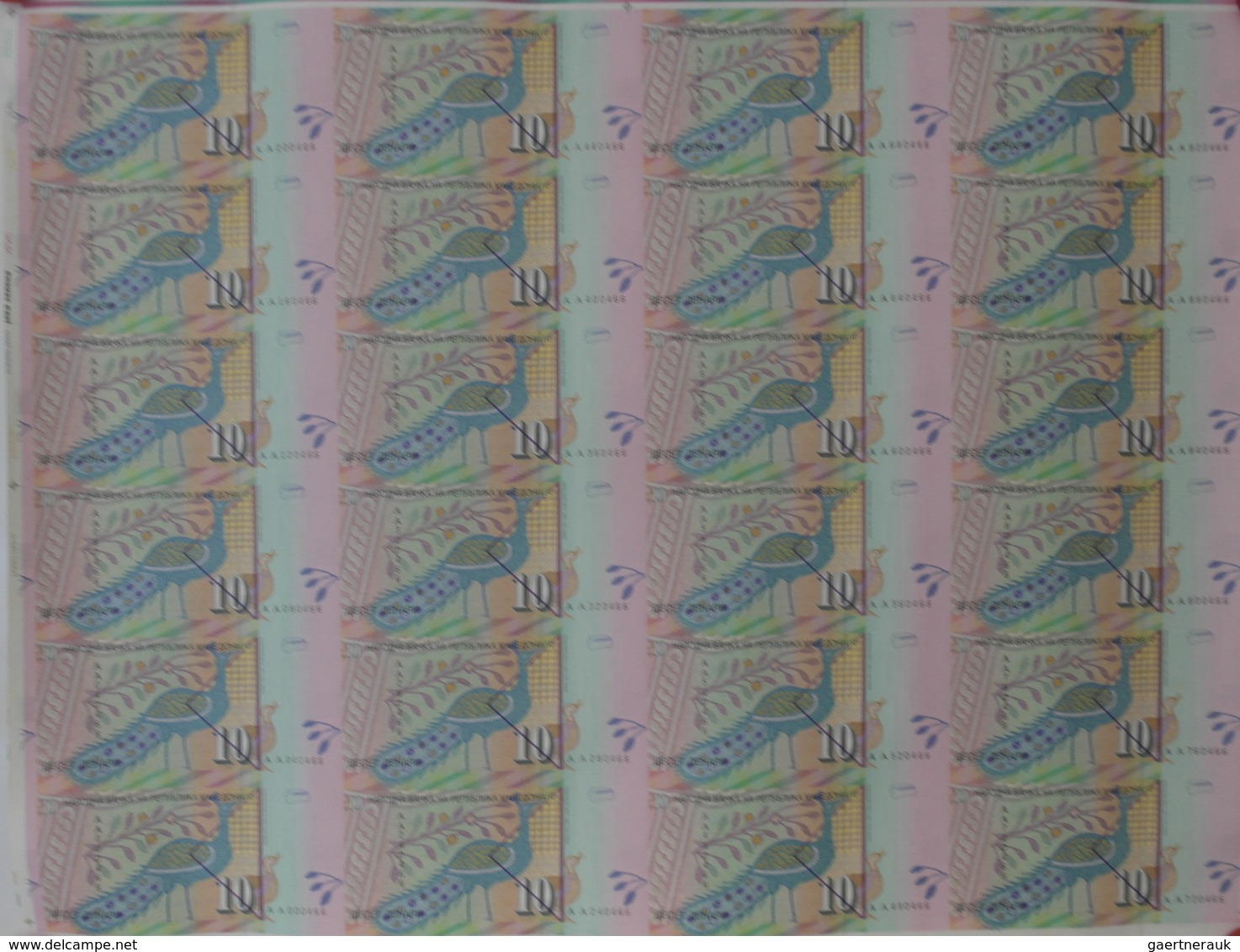 Macedonia / Mazedonien: Uncut Sheet Of 24 Pcs 10 Dinara 1993 P. 14  In Condition: UNC. (24 Pcs Uncut - North Macedonia