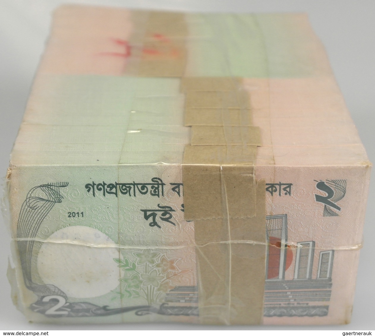 Bangladesh: Original Brick With 1000 Banknotes 2 Taka 2011, P.52a, Packed In 10 Bundles Of 100 Notes - Bangladesh