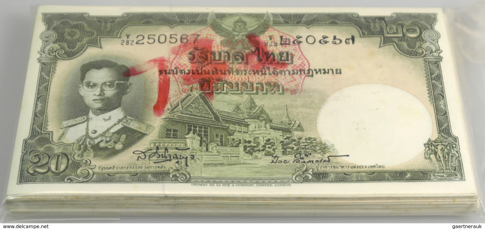 Thailand: Rare Bundle Of 100 Banknotes 20 Baht ND P. 77, Some With Light Staining In Paper, In Gener - Tailandia