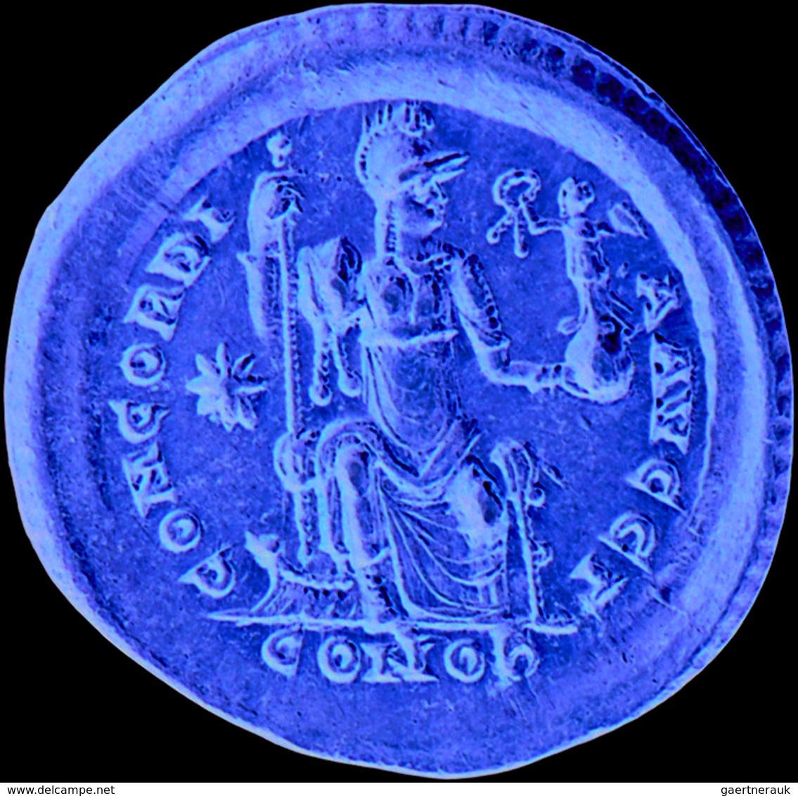 Byzanz: Theodosius II. 402-450: Gold-Solidus, Konstantinopel; 4,46 G, Sehr Schön. - Bizantine