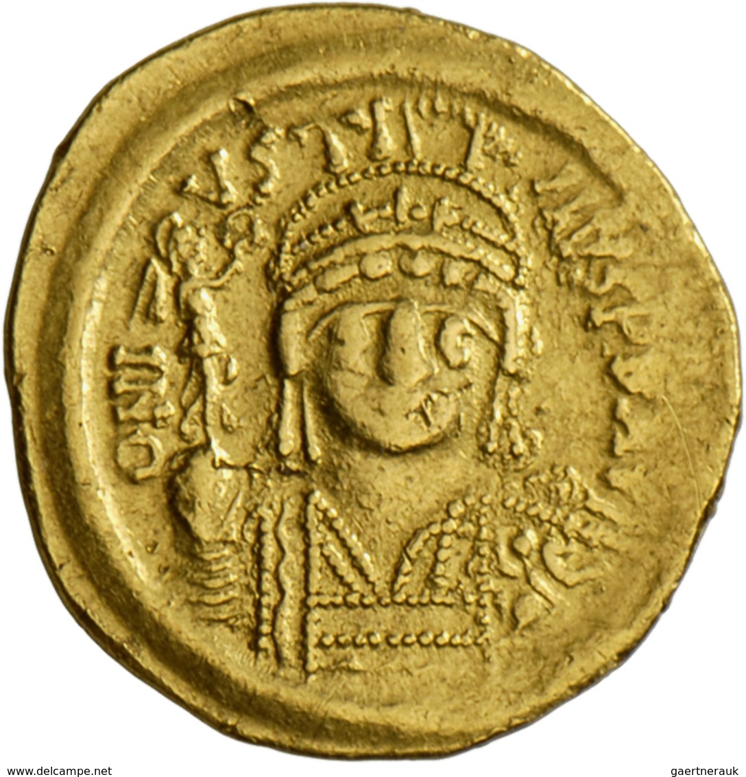 Iustinus II. (565 - 578): Gold Solidus, 4,45g, Constantinopel, 3. Officin. Gekr.. Büste Frontal Mit - Bizantine