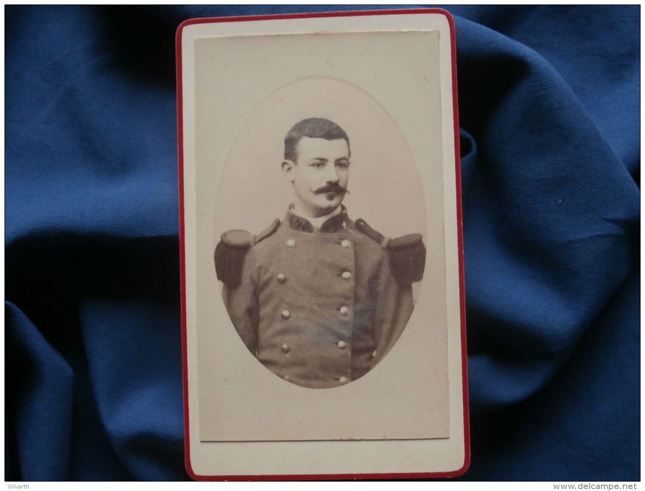 CDV Photo Anonyme - Portrait  Militaire Du 57e D'infanterie à L'élégante Moustache L348 - Anciennes (Av. 1900)