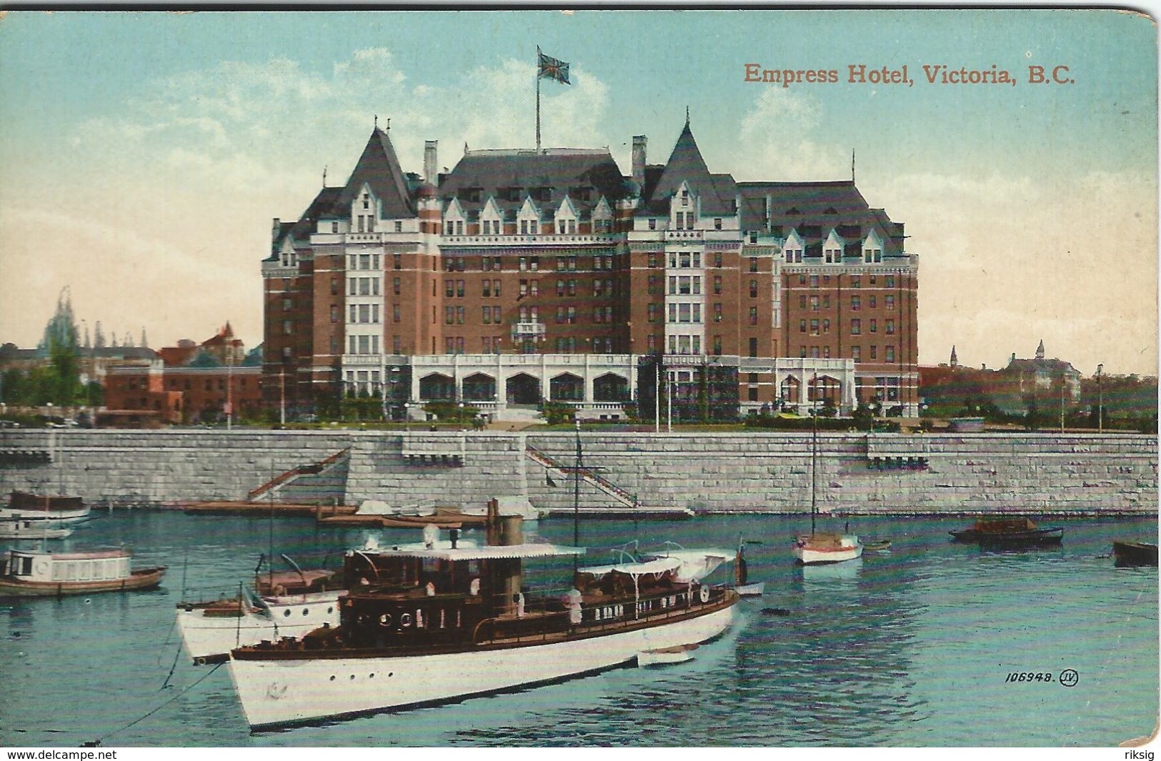 Empress Hotewl. Victoria B.C. Cansda.  S-4172 - Victoria