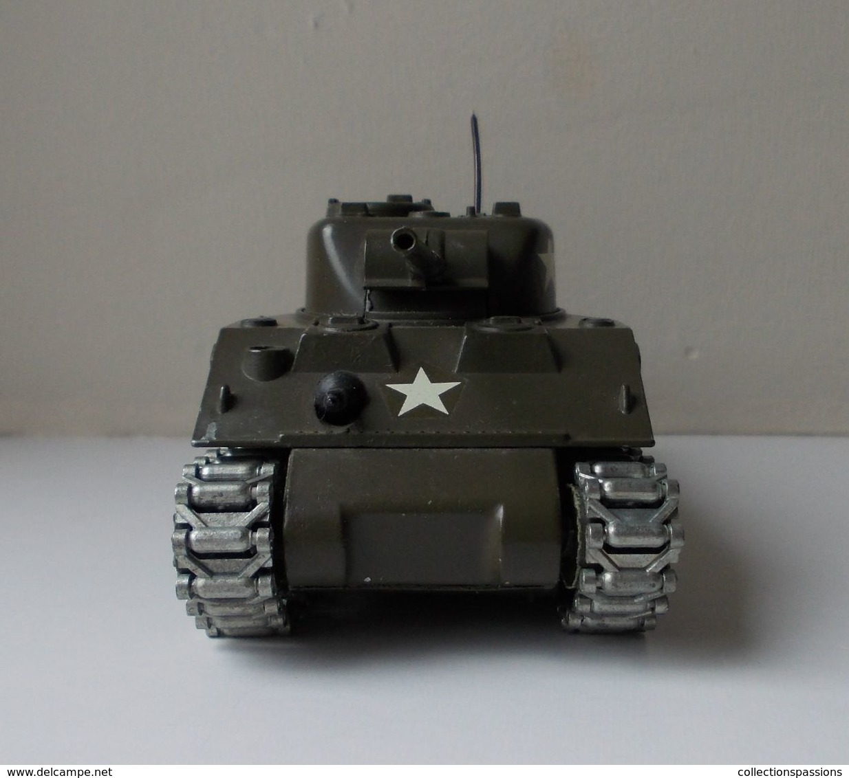 - Char - SHERMAN M4 A3 - Solido - N°231 - 1972 - - Chars